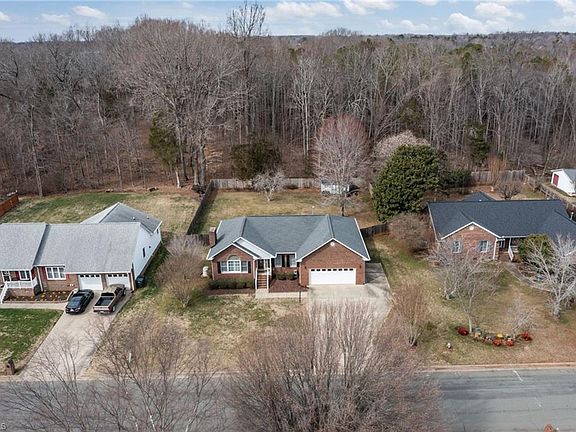 2nd image of 1214 Raspberry Run