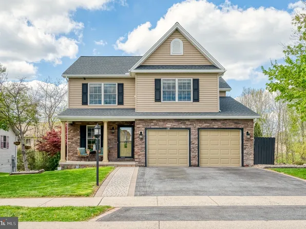 120 Lakeside Dr, Lewisberry, PA 17339