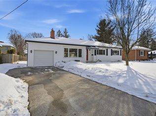 42 Gilbert Ave, Hamilton, ON