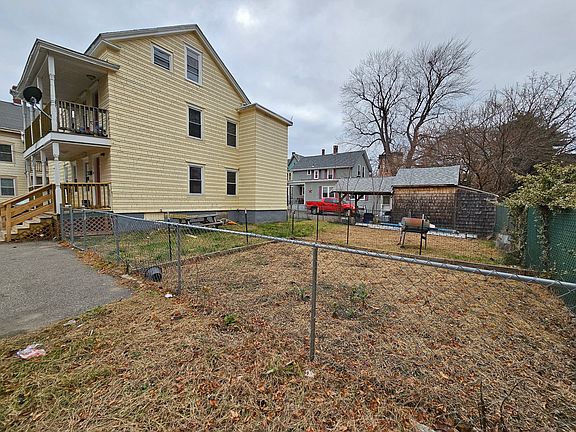 3rd image of 105 Earle St APT 1