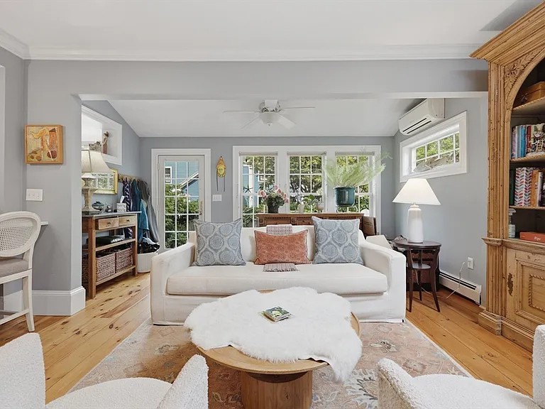 37 Marlboro St #37 — Photo 13