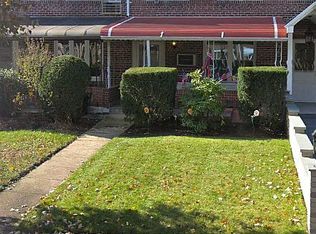 6246 81st St, Middle Village, NY 11379