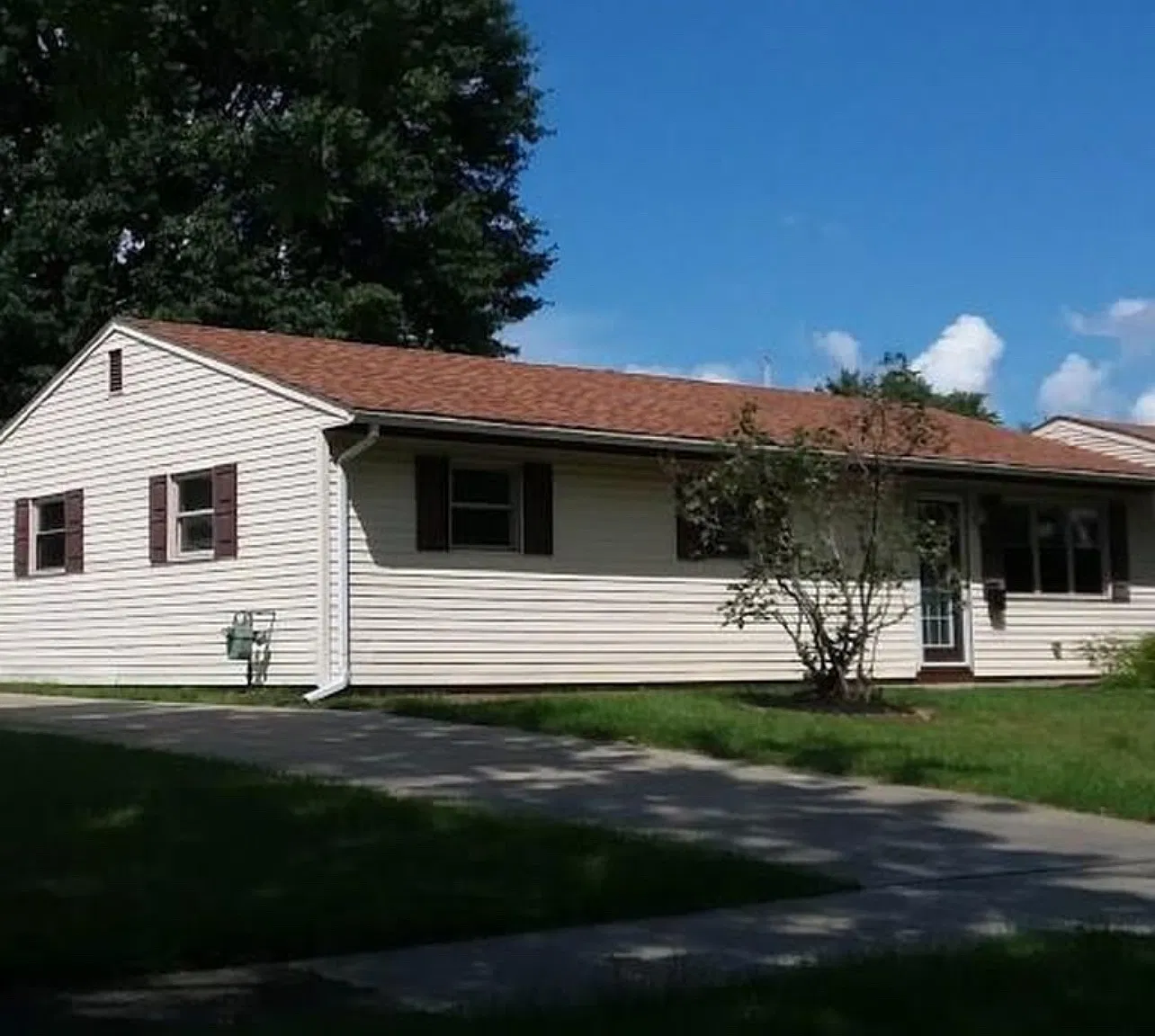 3 bed, 1050 sqft, $1,500 — Photo 1