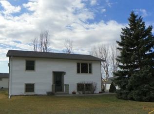 517 Bluebird Dr, Box Elder, SD 57719