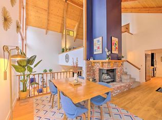 31026 Valley Oak Dr, Running Springs, CA 92382