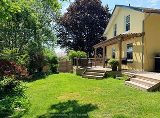 1002 Ontario St, Cobourg, ON K9A3C7
