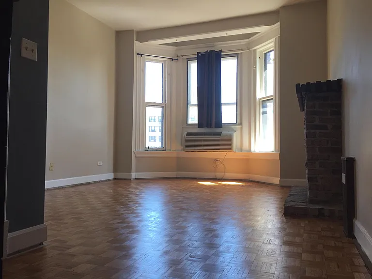 2800 N Pine Grove Ave #6L — Photo 11