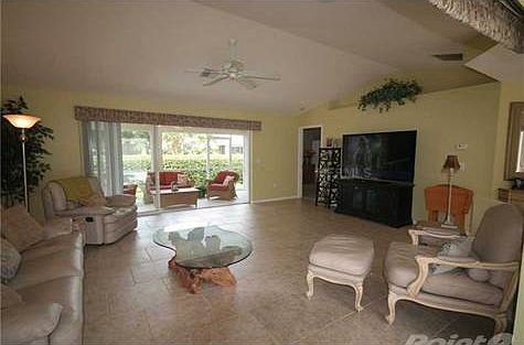 2nd image of 1168 Southlake Ct