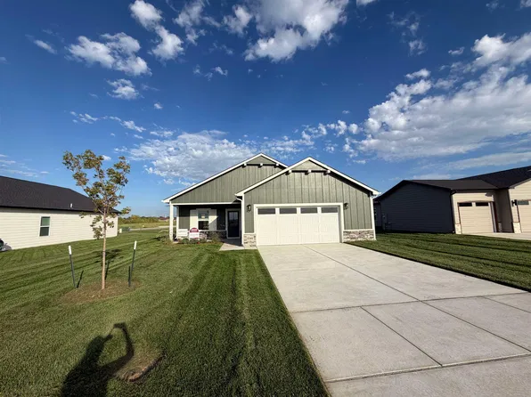 2244 S Colt Pl, Haysville, KS 67060
