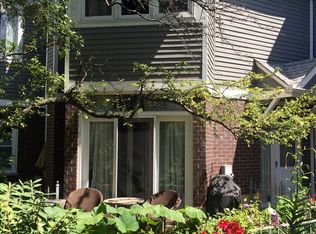 3315 N Racine Ave, Chicago, IL 60657