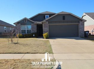 10448 S Kennedy St W, Jenks, OK 74037