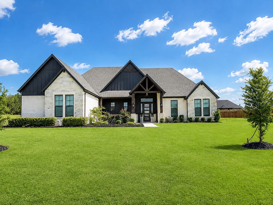 1st image of 4017 Lagos Dr