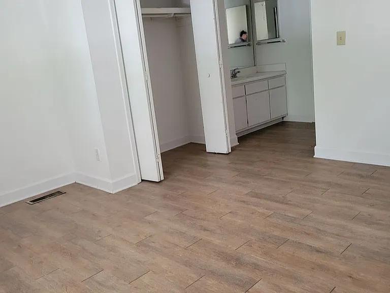 210 Appleby Dr #220 — Photo 9