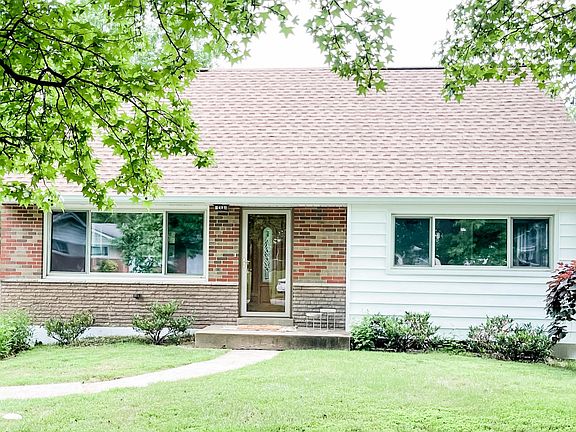 4th image of 8715 Glenwood Dr