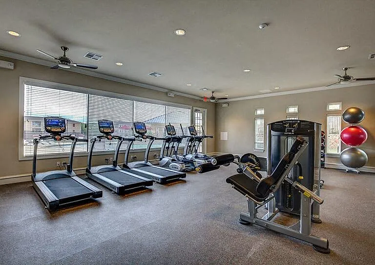 Residence at Gateway Village — Photo 24