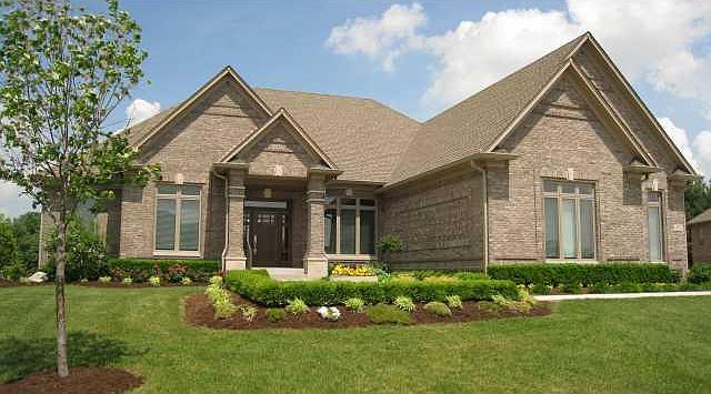 1st image of 4925 Benthaven Dr E