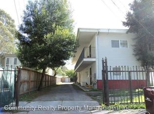 3281 Lynde St, Oakland, CA