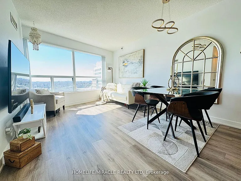 36 Lee Centre Dr #2106 — Photo 1
