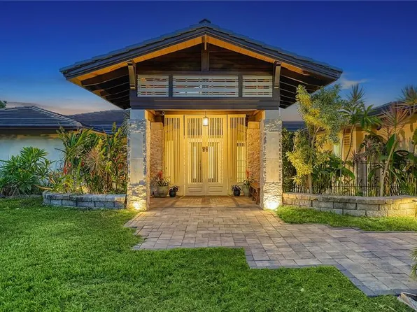 5500 Merrimac Dr, Sarasota, FL 34231