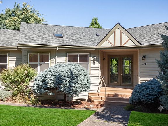 3rd image of 556 Forestview Dr