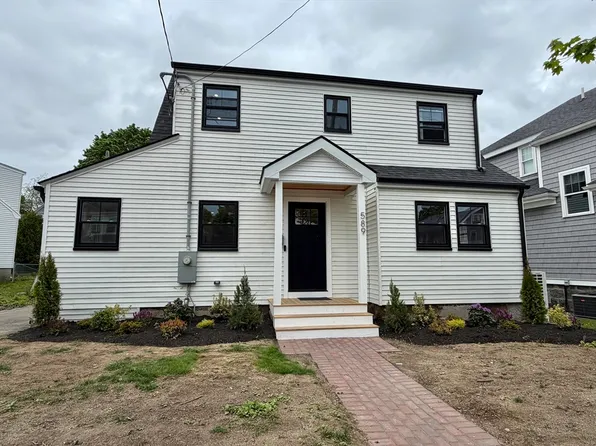 589 Weld St, West Roxbury, MA 02132