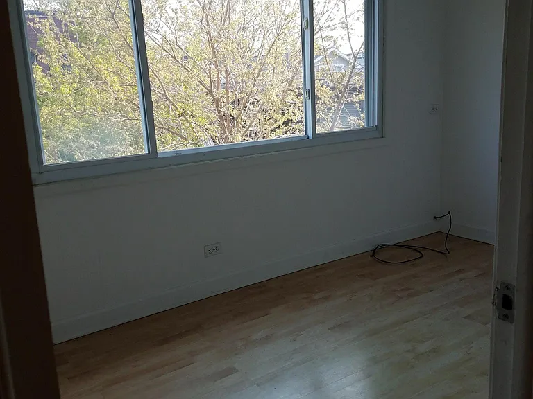 1903 W George St #2 — Photo 12