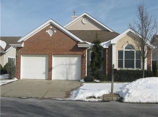 55 Dawson Ln, Monroe Township, NJ 08831