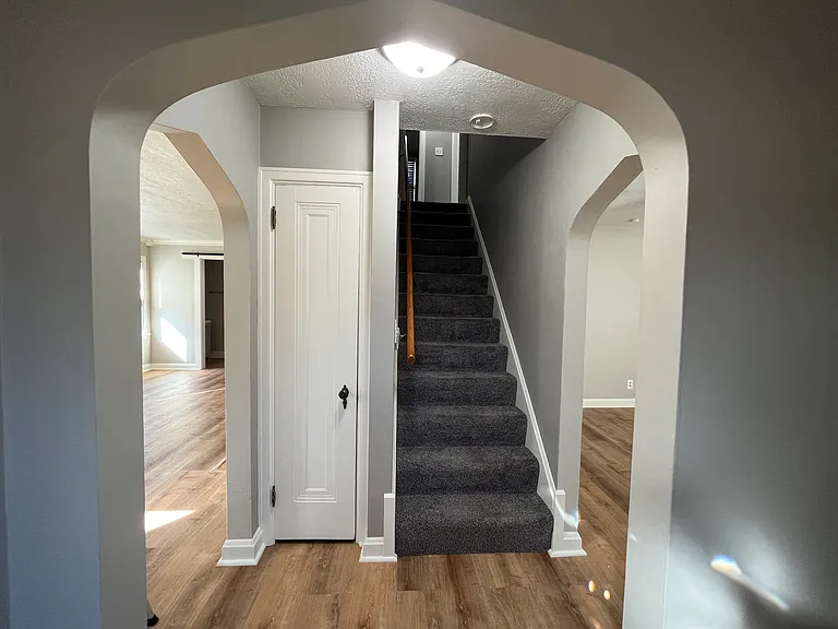 223 Linwood Ave NW — Photo 7