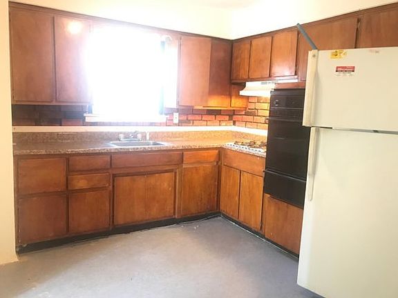 2nd image of 535 Beach 65th St
