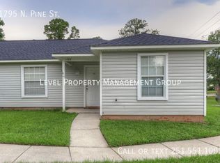 1795 N Pine St, Foley, AL 36535
