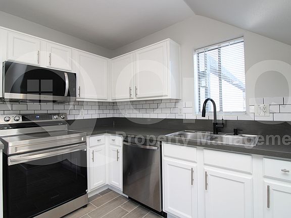2nd image of 2153 W Morten Ave APT 1