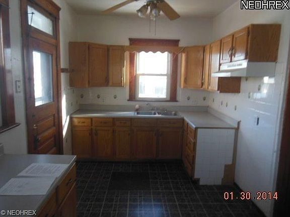 5th image of 2035 E 31st St