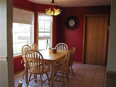 5th image of 230 Beacon Hill Dr