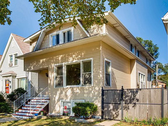 2nd image of 4736 W Waveland Ave