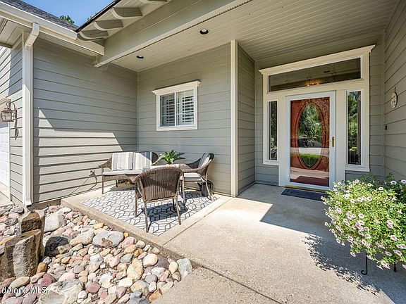 5th image of 4959 E Shoreline Dr