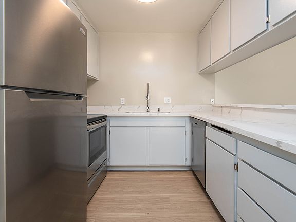 4th image of 11952 Kiowa Ave APT 3