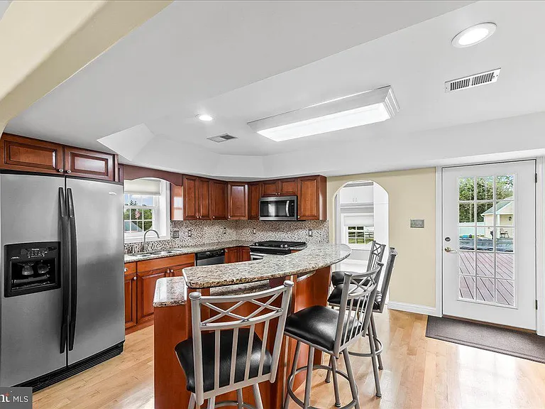 4110 Naamans Creek Rd — Photo 8