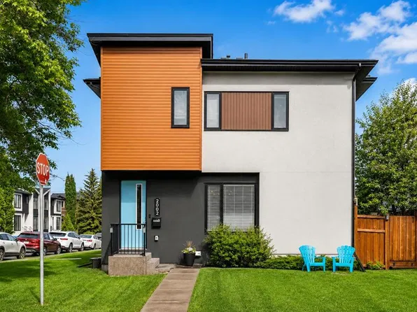 2002 N 35th St SW, Calgary, AB T3E 2X6