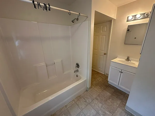 308 N Main St #D — Photo 13