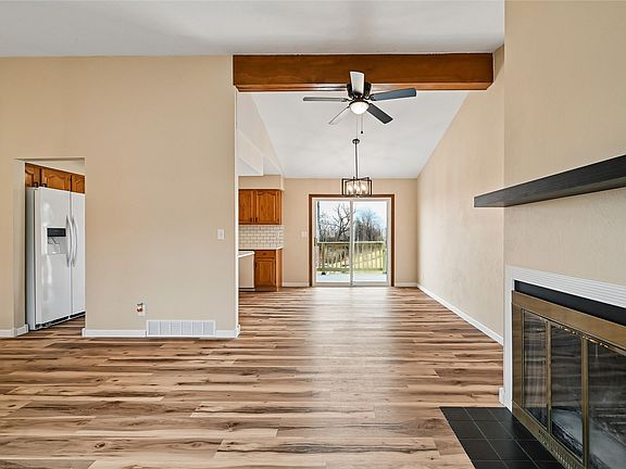 5th image of 3632 Lynbrook Dr NE