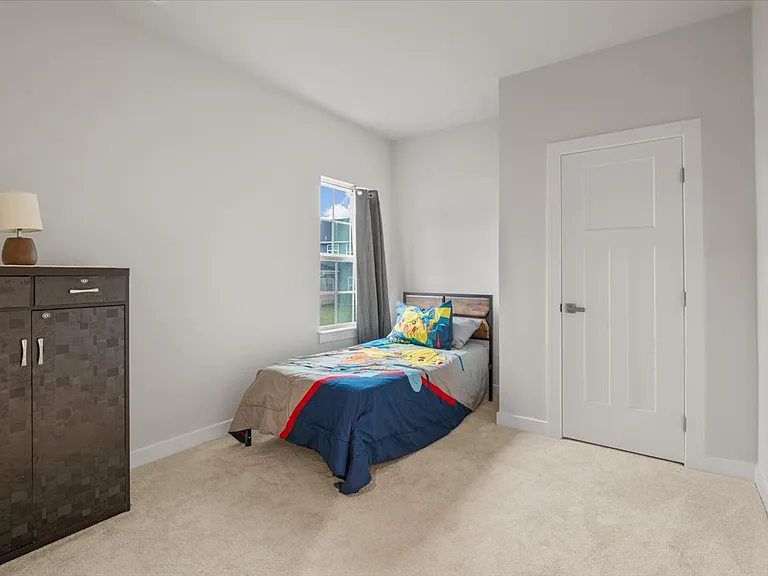 14212 Botsford Ave — Photo 25