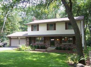 N51W27713 N Willow Creek Dr, Pewaukee, WI 53072