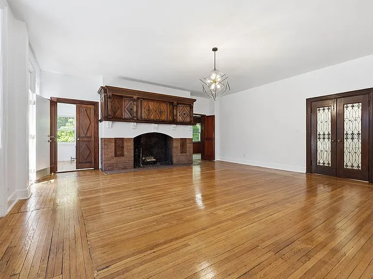 111 N Broadway #A — Photo 12