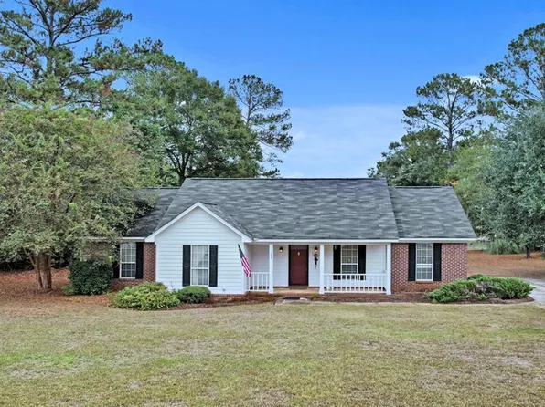 142 Cuaneta Dr, Leesburg, GA 31763