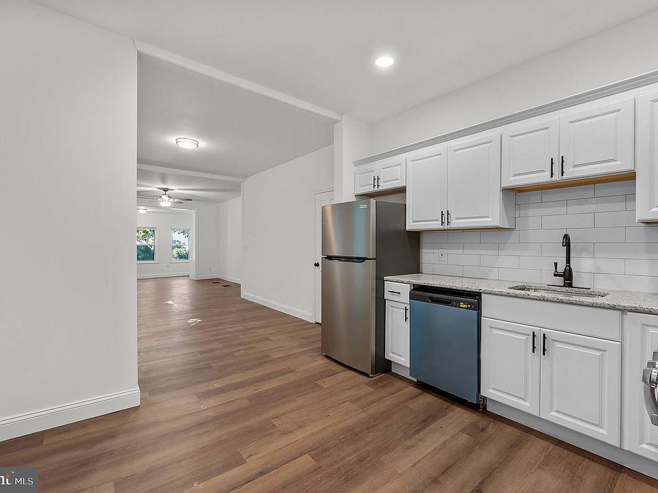 1st image of 407 S East Ave