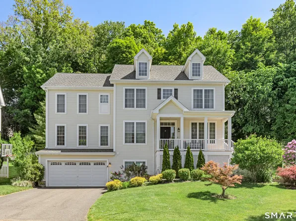9 Washington Circle #9, Southbury, CT 06488