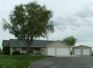 5703 N Road 60, Pasco, WA 99301