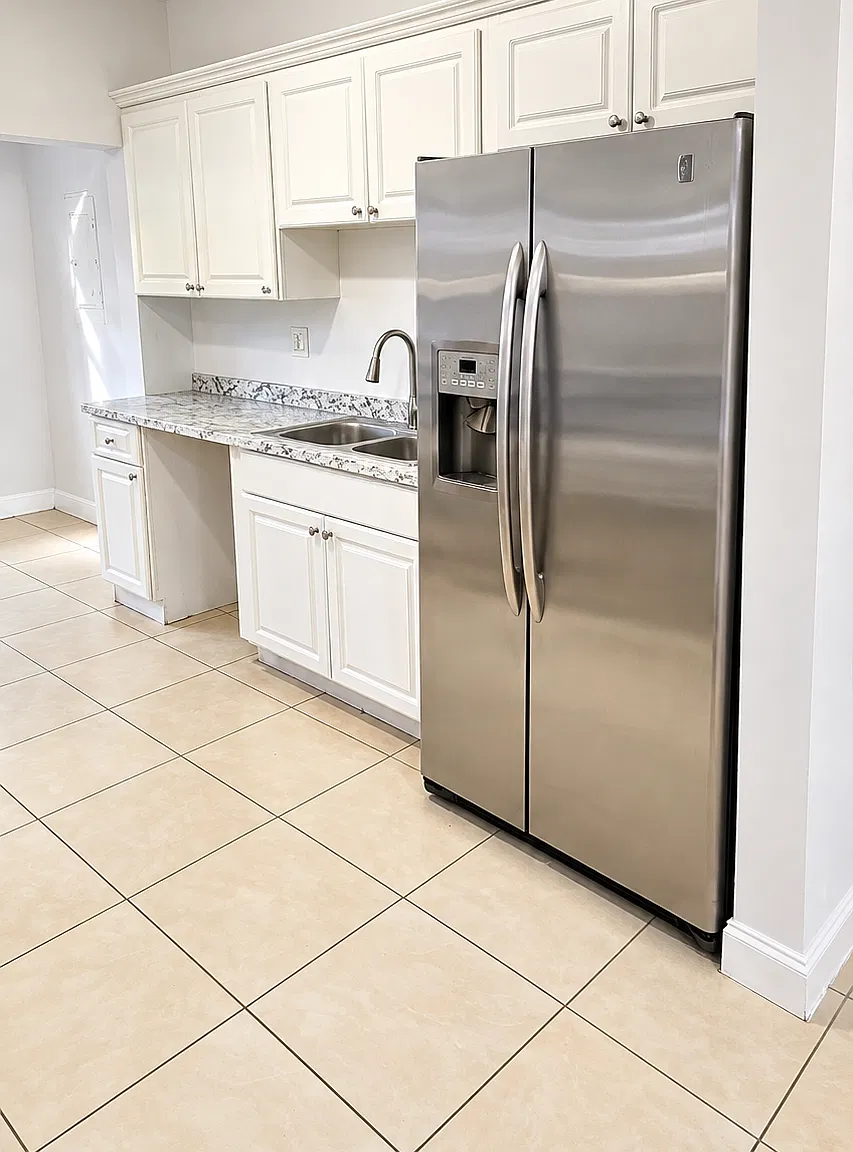 4 bed, 1500 sqft, $2,950 — Photo 2