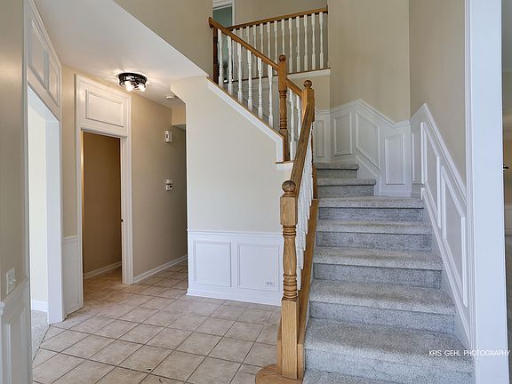 2nd image of 1096 Chesapeake Blvd