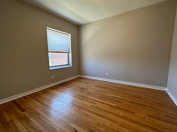 5th image of 2950 W 62nd St Unit 2